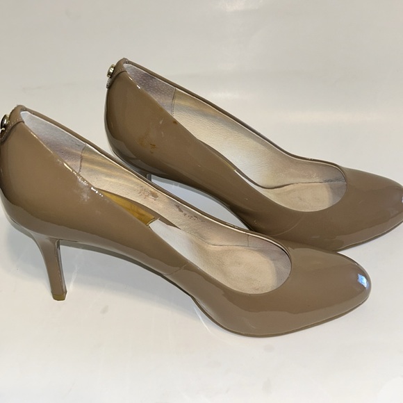 Michael Micheal Kors Tan Heels - Picture 6 of 10